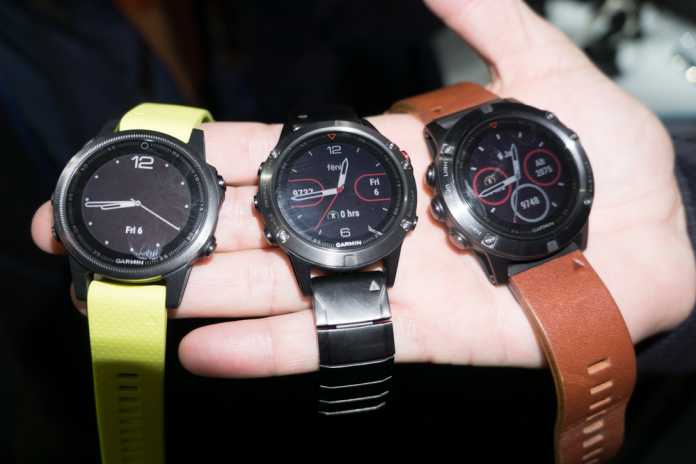 Das Aussehen der drei Uhren lässt sich mit Metall-, Silikon- oder Lederarmbändern variieren.