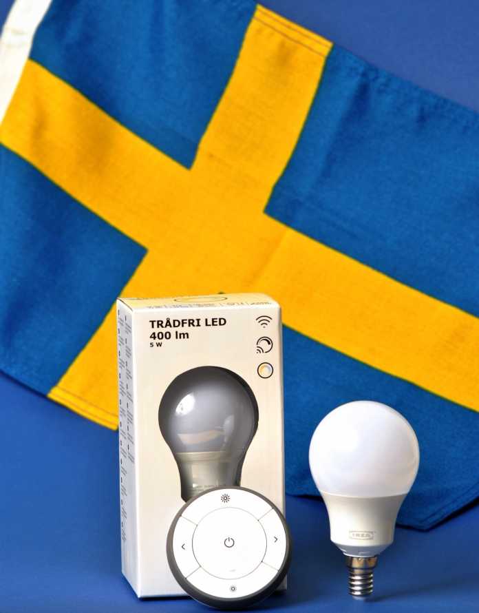Schwedische Flagge mit Ikea Tradfri Produkten