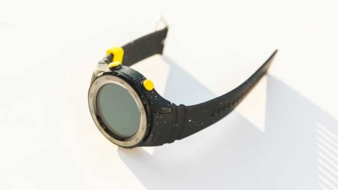 Gehäuse und Armband der Watch 2 sind aus Kunststoff.