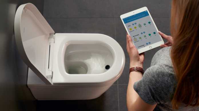 App-gesteuerte Toilette analysiert Urin des Nutzers