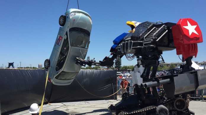 Megabots Mk III: Premiere auf der Maker Faire Bay Area