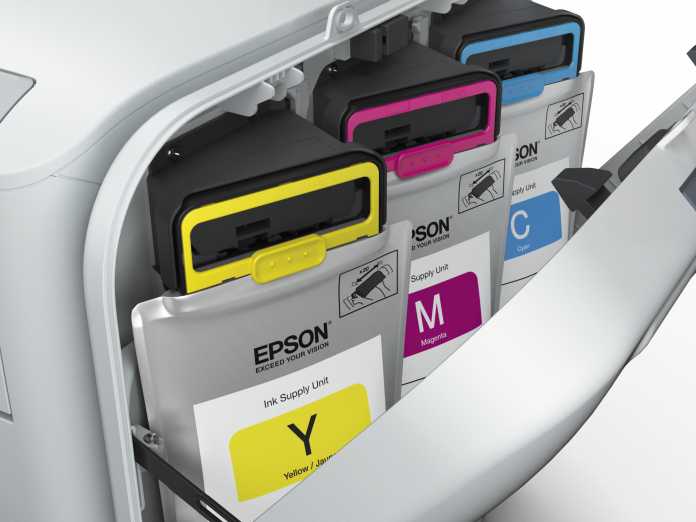 Statt Patronen haben die RIPS-Abteilungstintendrucker von Epson große Farbbeutel für 80.000 Seiten.