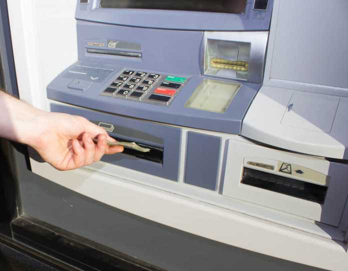 Bargeld – durch Bankautomaten zu jeder Zeit abhebbar