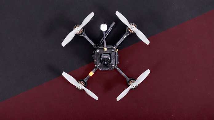 RacerX: Schnellste Drohne der Welt fliegt 289 km/h