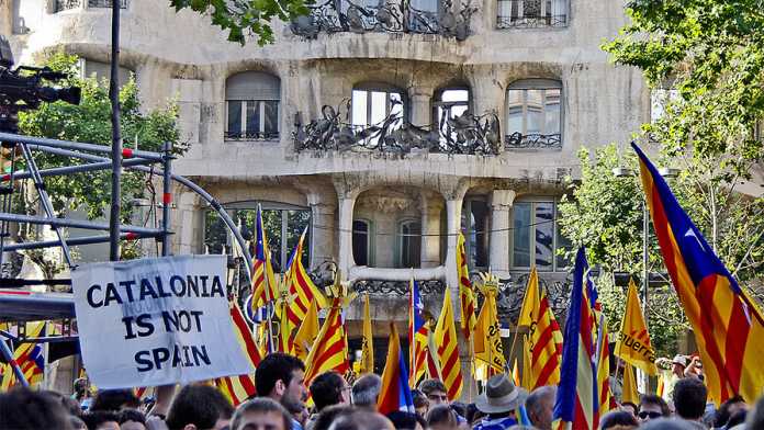 Vor Referendum: Spanische Polizei geht gegen Stiftung für .cat-Domain vor