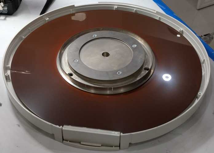 Geöffnete 14-Zoll-Diskette