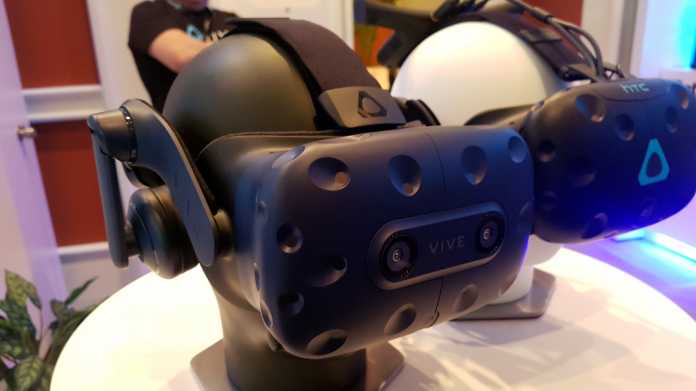 VR-Headset HTC Vive Pro ausprobiert: Endlich mehr Pixel