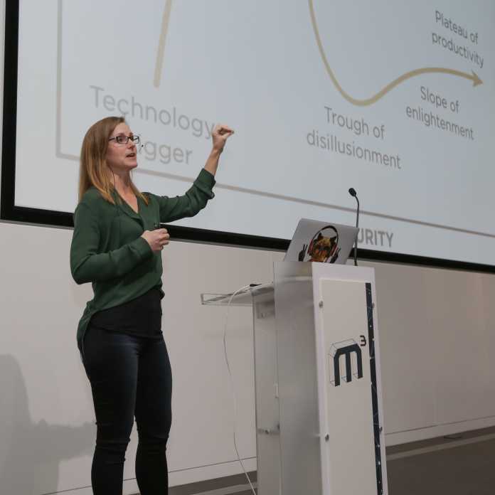 Melanie Warrick, Senior Developer Advocate bei Google, hielt eine der beiden Keynotes auf der ersten M³.