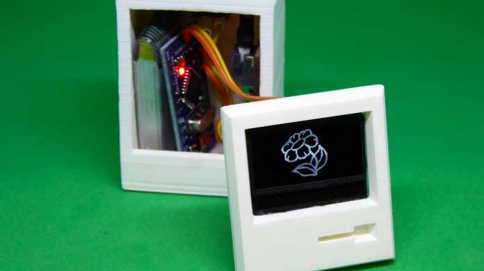 Digitale Grußkarte: Ein weißer Mini-Mac aus dem 3D-Drucker mit Arduino-Innenleben und Display