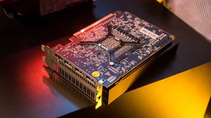 Die PowerColor Radeon Vega 56 Nano eignet sich für kompakte Gaming-PCs.