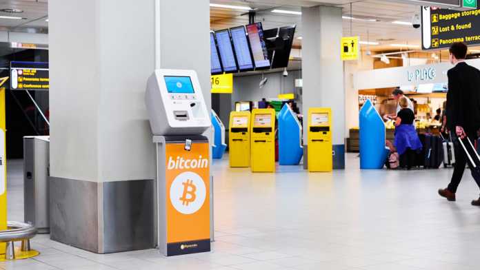 Bitcoin-Automaten am Flughafen: Bitcoins statt Urlaubs-Restgeld
