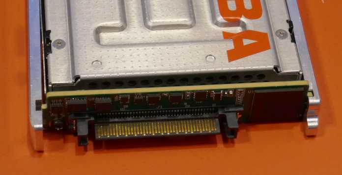Ab ins Netz. Der Marvell-Controller 88SN2400 bringt einer NVMe-SSD NMVeoF bei.