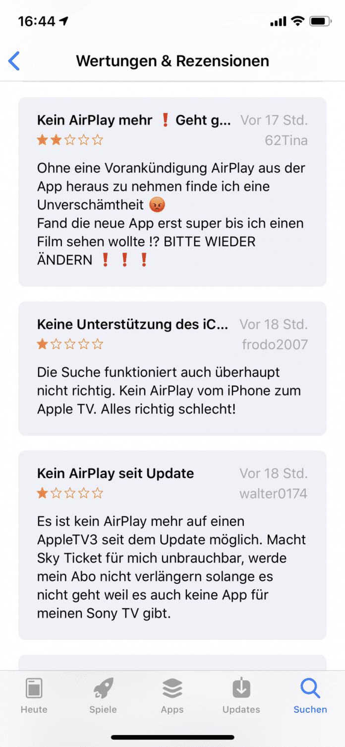Im App Store zeigen sich Nutzer wenig begeistert über die plötzliche AirPlay-Blockade.