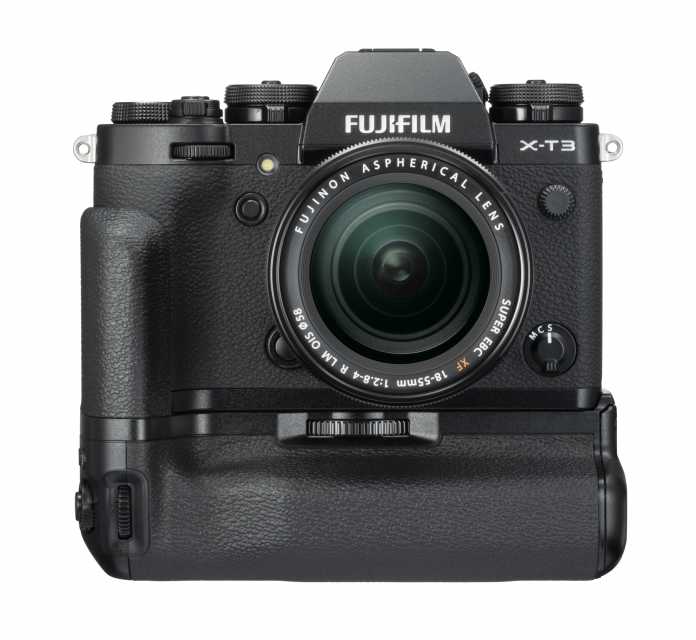 Auch für die neue spiegellose Systemkamera X-T3 bietet Fujifilm einen Handgriff an: VG-XT3. Anders als die Vorgängerin X-T2 braucht die Neue ihn allerdings nicht für schnelle Serienbildraten.