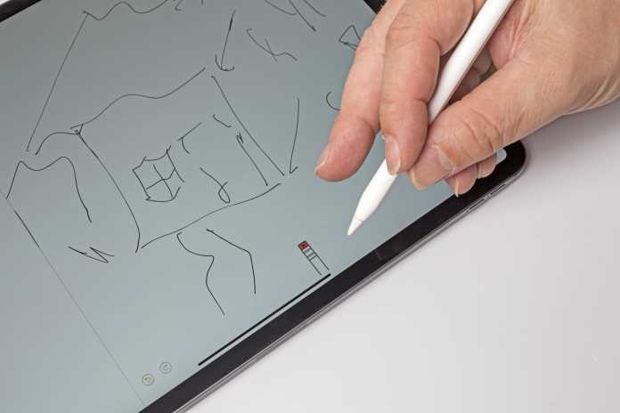 Der Pencil besitzt nun einen Touch-Sensor, mit dem man durch einen Fingertipp schnell zwischen Grundfunktionen wie Pinsel und Radiergummi umschalten kann.