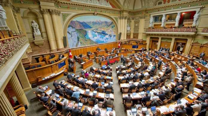 Nationalrat entscheidet über Revision des Urheberrechts in der Schweiz