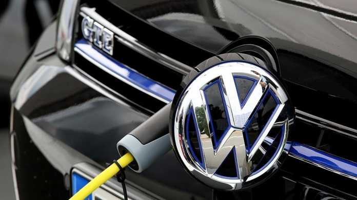 Volkswagens Elektro-Offensive: Jede dritte Stelle in Hannover und Emden entfällt