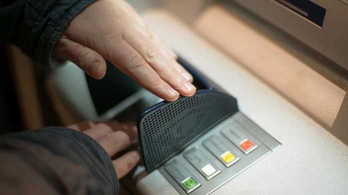 Weniger Datenklau an Geldautomaten - Schaden sinkt auf Rekordtief