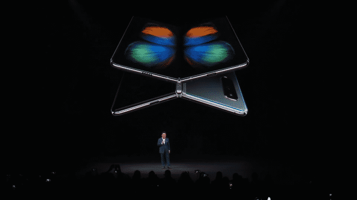 Galaxy Fold: Samsungs faltbares Smartphone für 2000 Euro ab Mai erhältlich