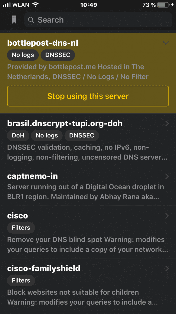 DNSCloak baut VPN-Tunnel für DNS über zwei Methoden auf: Wahlweise DNSCrypt oder DNS-over-HTTPS.