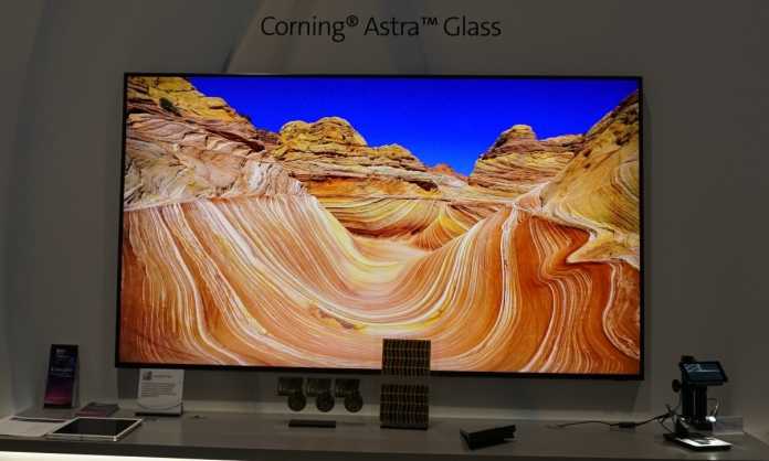 Corning macht Glassubstrate fit für große OLED-TVs und 8K
