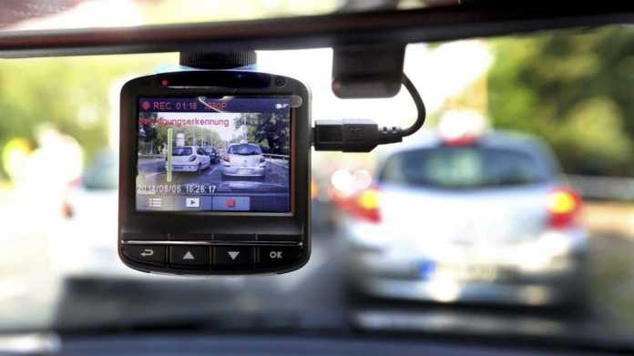 Dashcam-Aufnahme als Beweismittel: Autofahrer wegen Nötigung verurteilt