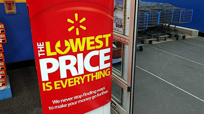 Walmart-Sujet &quot;The Lowest Price is Everything - we never stop finding ways to make your money go further&quot; (sic)