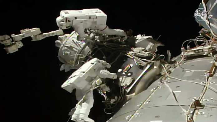 Raumstation ISS bekommt neuen Landungssteg für private Raumschiffe