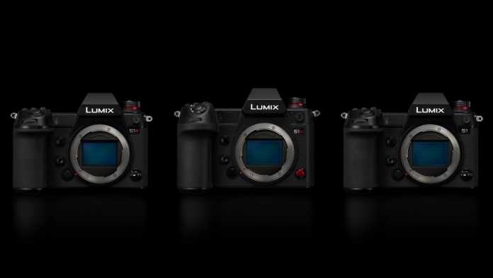 Die spiegellose Systemkamera Lumix S gibt es in drei Varianten: Die S1 richtet sich als Einsteigermodell mit einer Auflösung von 24 Megapixeln auch an ambitionierte Amateure, die S1R ist mit ihrem 47-Megapixel-Sesnor eher etwas für Profi-Fotografen und die neue S1H legt den Schwerpunkt auf Videoaufzeichnungen. Alle drei Kameras kommen mit L-Bajonett.