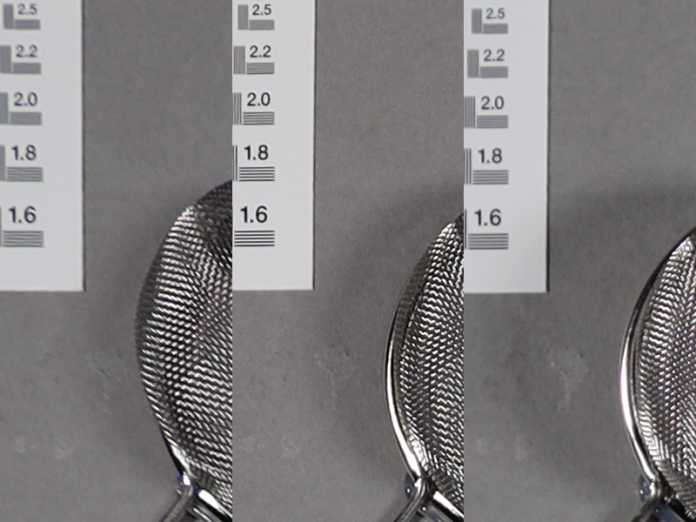 Ausschnitt aus der c't Testszene (Randbereich) bei  ISO 100 und f/8.0:<br />
links: 24 mm<br />
Mitte: 70 mm<br />
rechts: 240 mm
