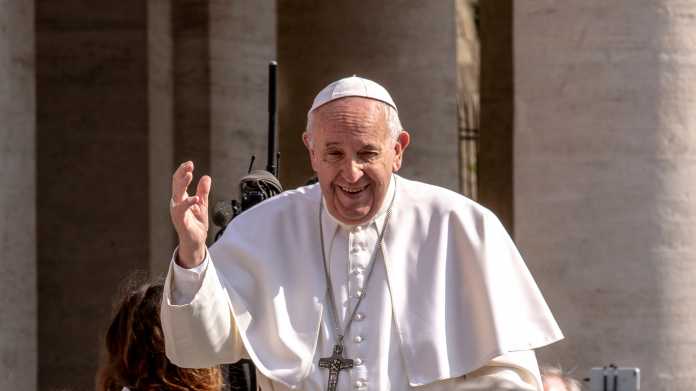 Papst fordert Kinderschutz im Internet