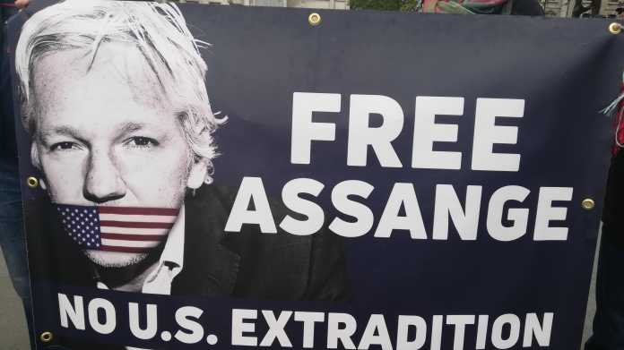 Ärzte: Ohne Behandlung könnte Assange im Gefängnis sterben