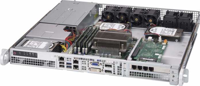Supermicro SuperChassis 515-R407 mit Mini-ITX-Mainboard und 400-Watt-Netzteil.