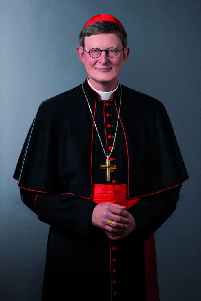 Der Kölner Erzbischof Rainer Maria Woelki sieht in der Kommunikation mit Siri und Alexa eine Beschneidung der Würde der Person.