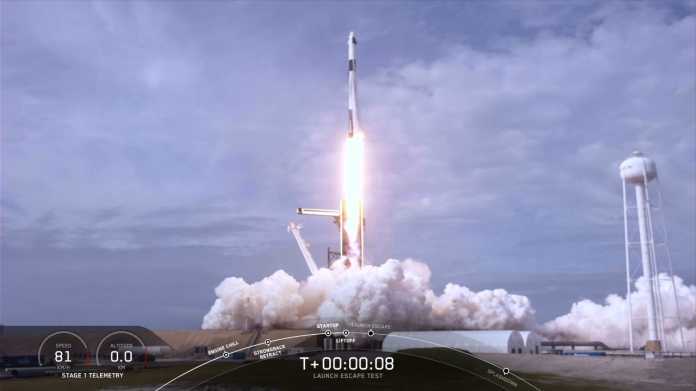 SpaceX: Erfolgreicher letzter Test vor bemannten Flug zur ISS