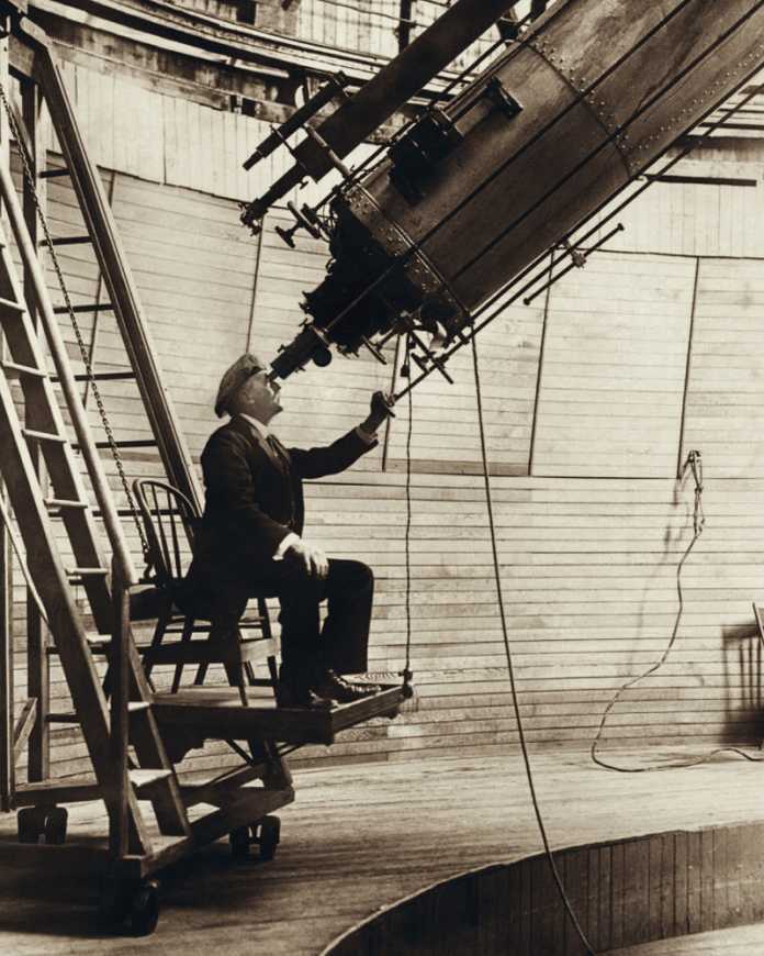 Percival Lowell an seinem Observatorium