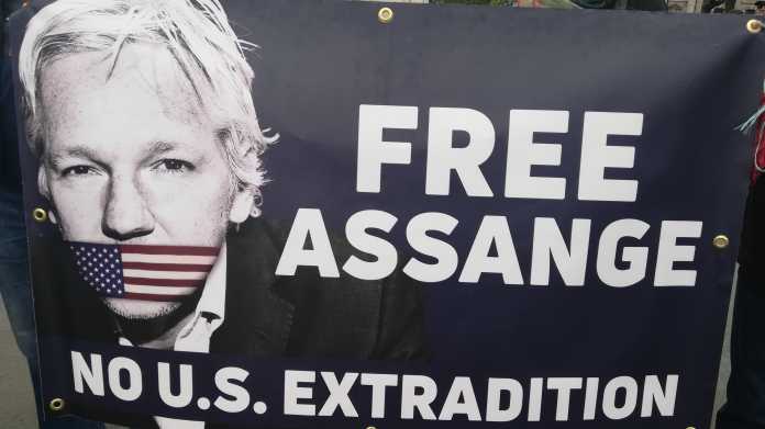 Assange: Mutmaßliches schwedisches Opfer fordert Rücktritt des UN-Folterexperten