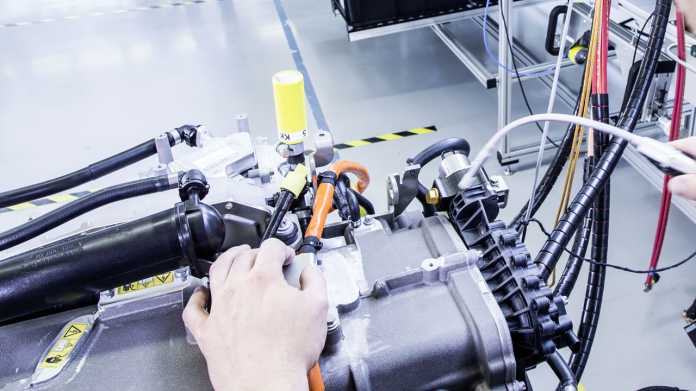 Volvo und Daimler entwickeln Brennstoffzellen für Lkw gemeinsam