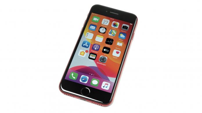 Apples Iphone Se 2020 Im Ersten Test Schneller Und Billiger Heise Online