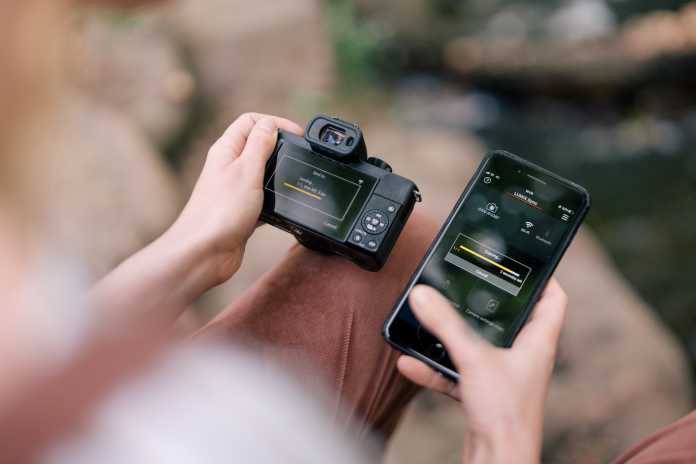 Die Übertragung von Kamera aufs Smartphone soll per Knopfdruck besonders einfach funktionieren.