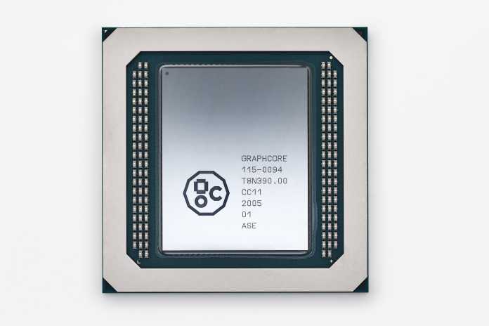 Graphcores KI-Prozessor Colossus Mk2 GC200. Mit 823 mm² gehört er zu den größten 7-nm-Chips.