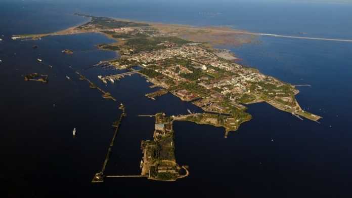 Luftbild einer Insel