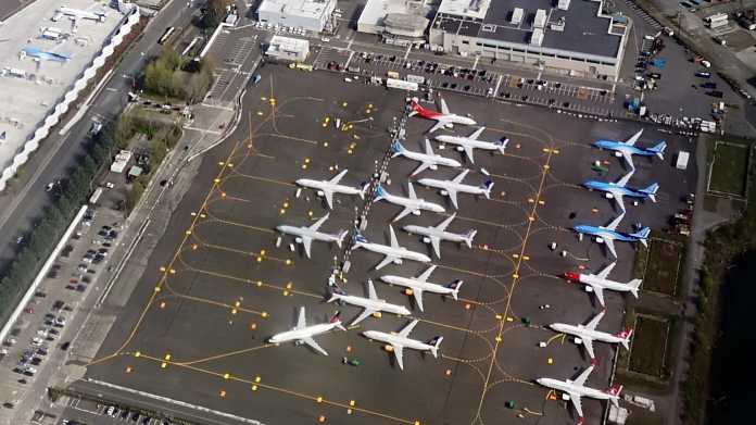 Geparkte Boeing-Flugzeuge aus der Luft fotografiert