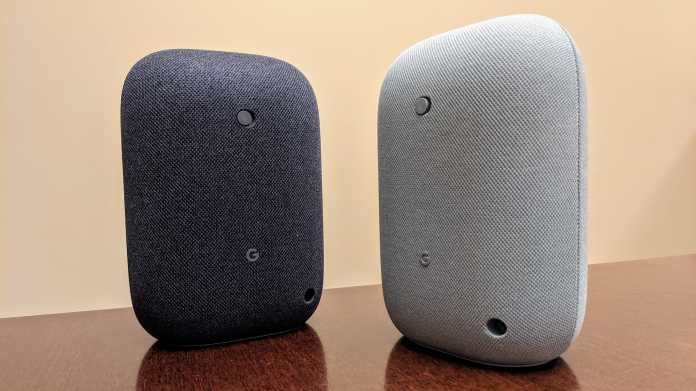 2 Smart-Speaker mit G-Symbol (Google)