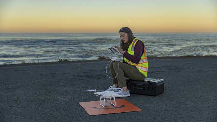 Naturschützer setzen Drohnen ein, um den Zustand der Kelp-Wälder vor der kalifornischen Küste zu erfassen. Die Wälder binden Kohlendioxid, sind aber von Seeigeln bedroht., Foto: Ralph Pace