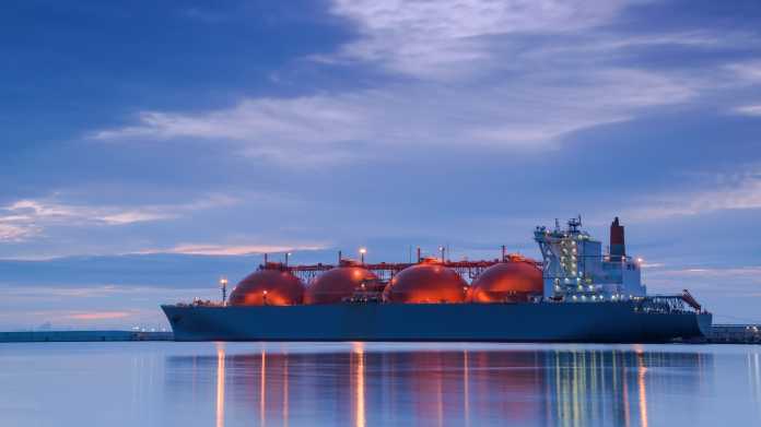 Lng,Tanker,At,The,Gas,Terminal,-,Sunrise,Over,The
