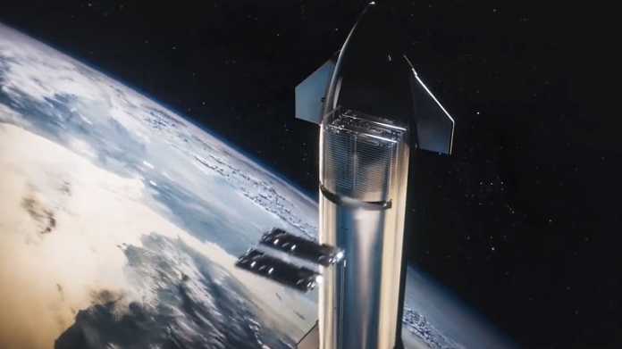 Künstlerische Darstellung eines Starships im All, im Hintergrund die Erdkugel, im Vordergrund zwei Satelliten