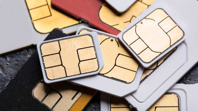 An,Overhead,View,Of,Different,Mini,And,Micro,Sim,Cards
