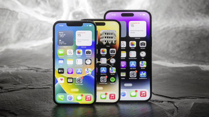 Apple streicht bei den neuen iPhones in Nordamerika die SIM-Schublade – mit einem vorgeschobenen Argument. Bei den Softwarefeatures inspirieren sich Apple und Google gegenseitig., 
