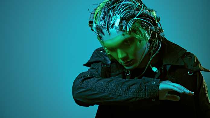 Cyborg.,Biological,Human,Robot,With,Wires,Implanted,In,The,Head, Implantat